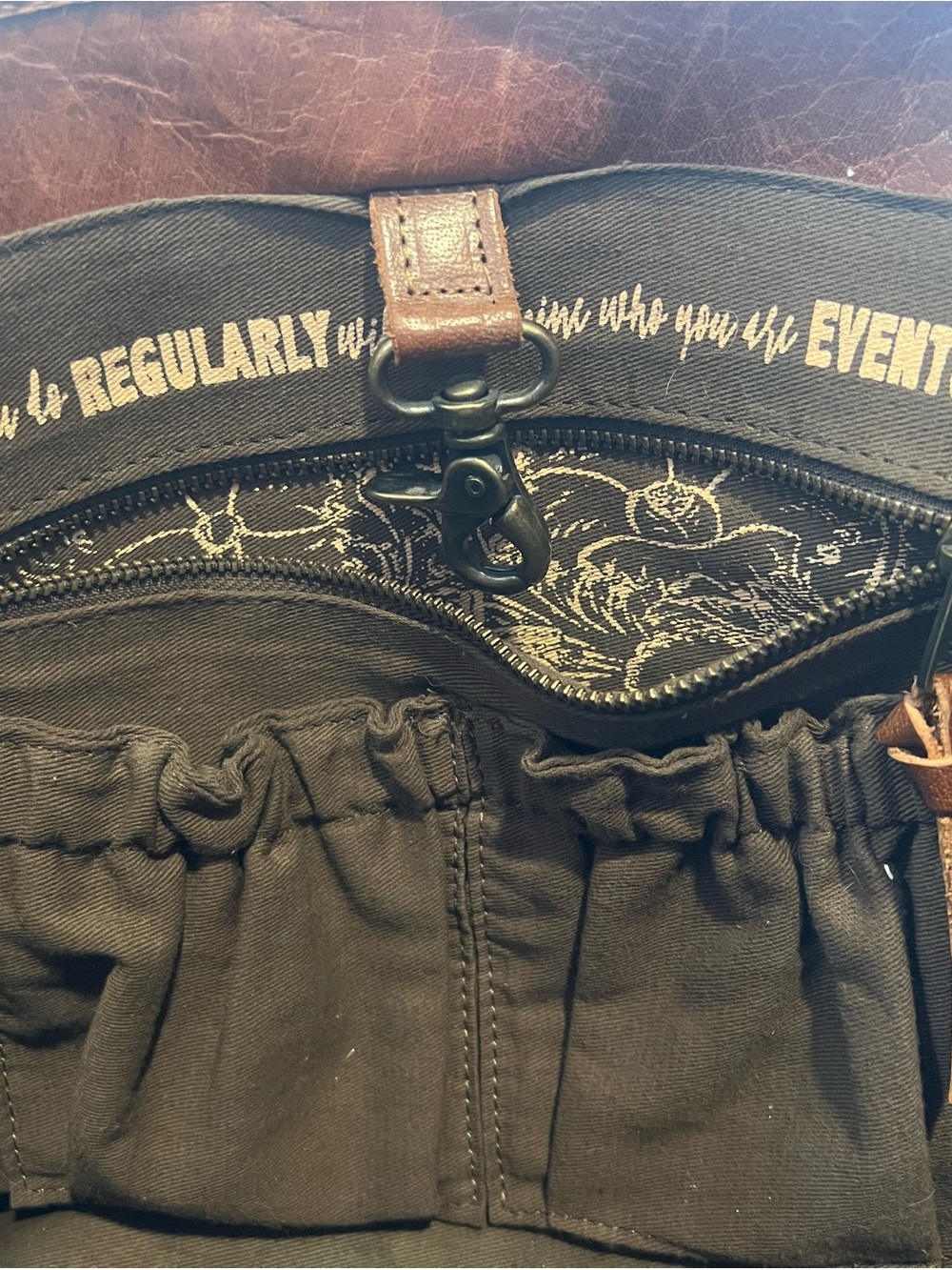 STS Ranchwear Chaynee Mountain (??) Multi-Material Patch Shoulder Bag - Picture 9 of 16